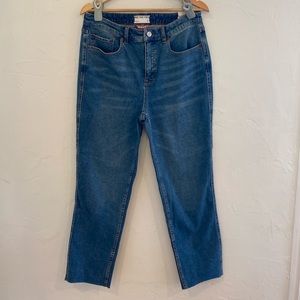 Free People curvy high rise vintage straight jeans. Size 31